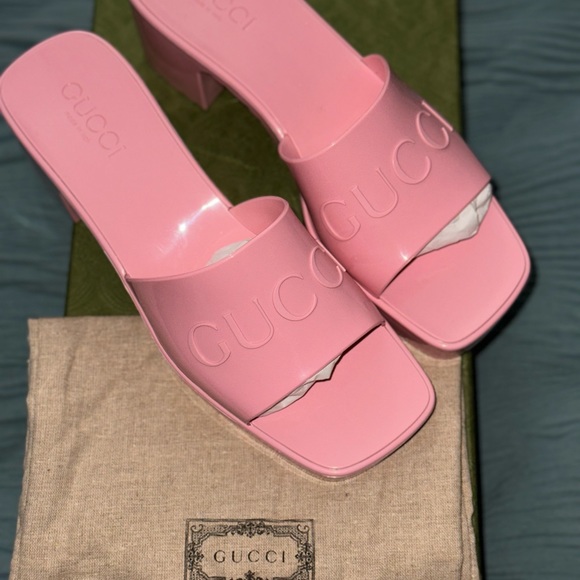 Gucci Rubber Logo Womens Platform Slide Sandals Size 38 (US 8) - Picture 2 of 9